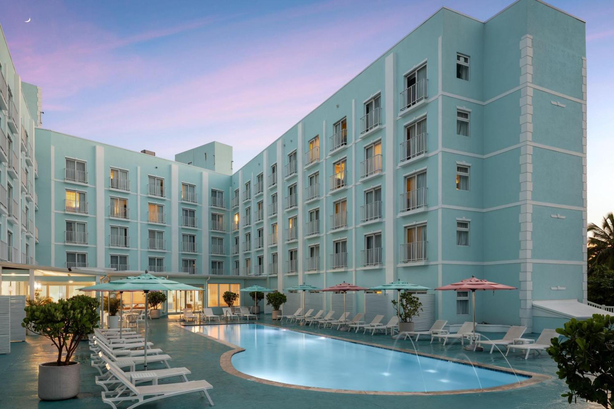 Courtyard By Marriott Nassau Downtown/Junkanoo Beach מראה חיצוני תמונה