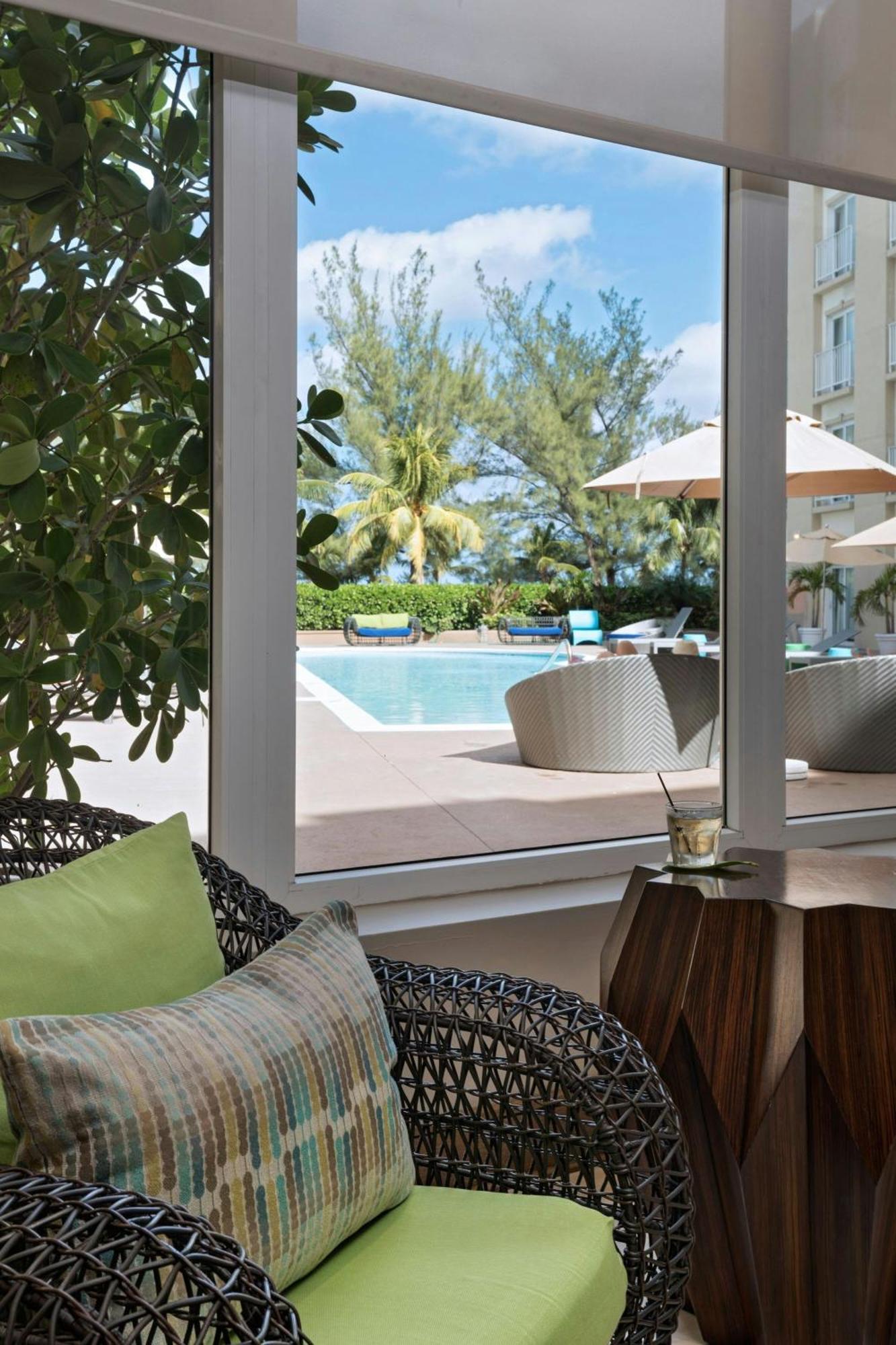 Courtyard By Marriott Nassau Downtown/Junkanoo Beach מראה חיצוני תמונה