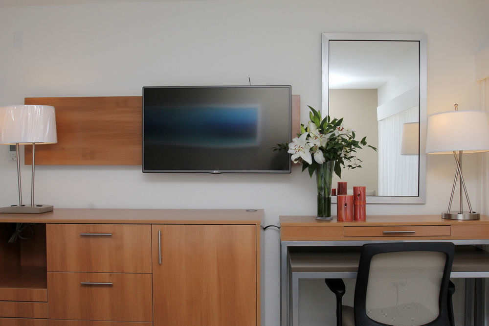 Courtyard By Marriott Nassau Downtown/Junkanoo Beach מראה חיצוני תמונה